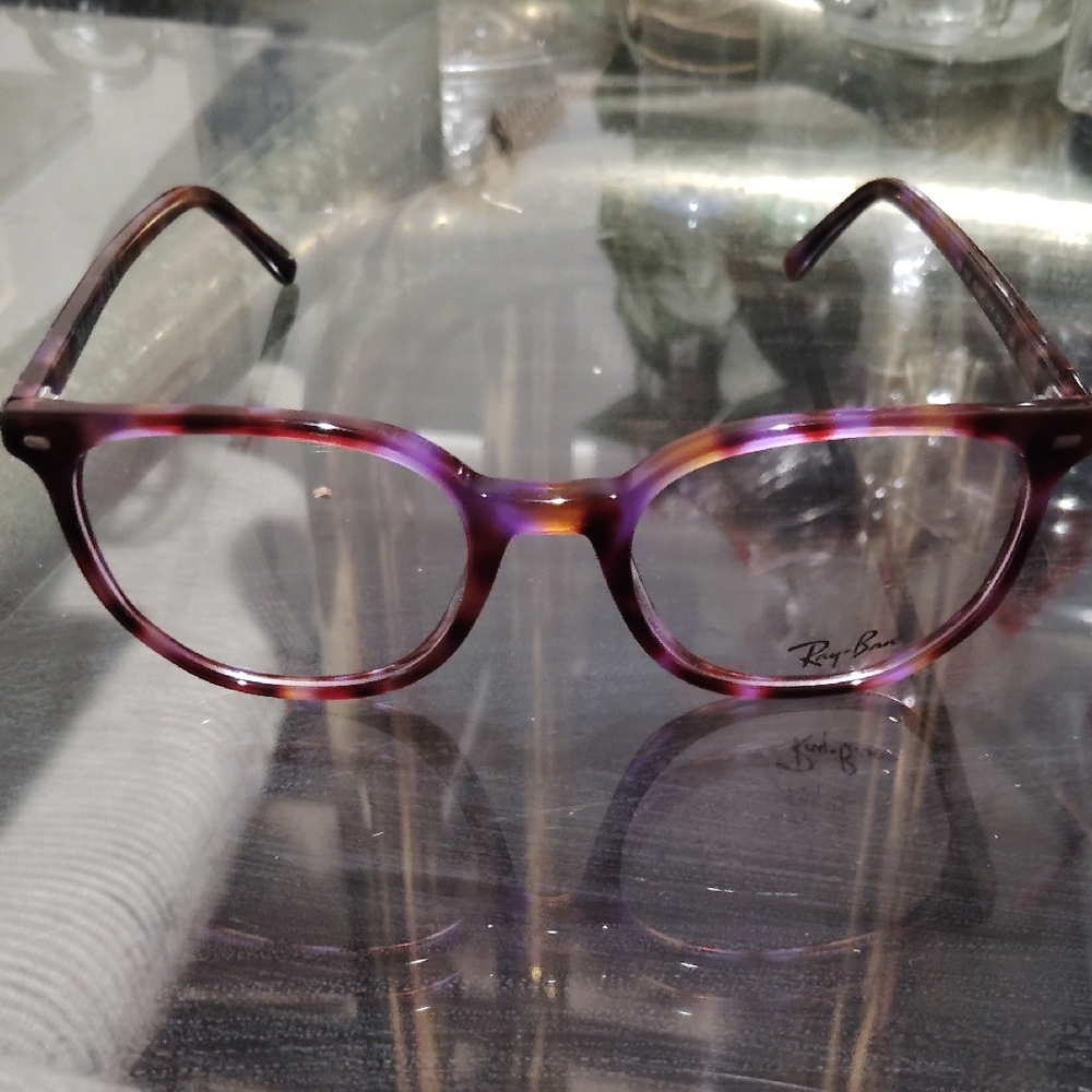 Ray-Ban Tortoise Shell Glasses - Picture 2 of 3